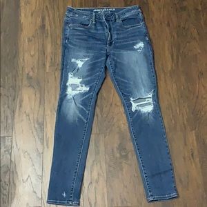 Ripped American eagle jeggings